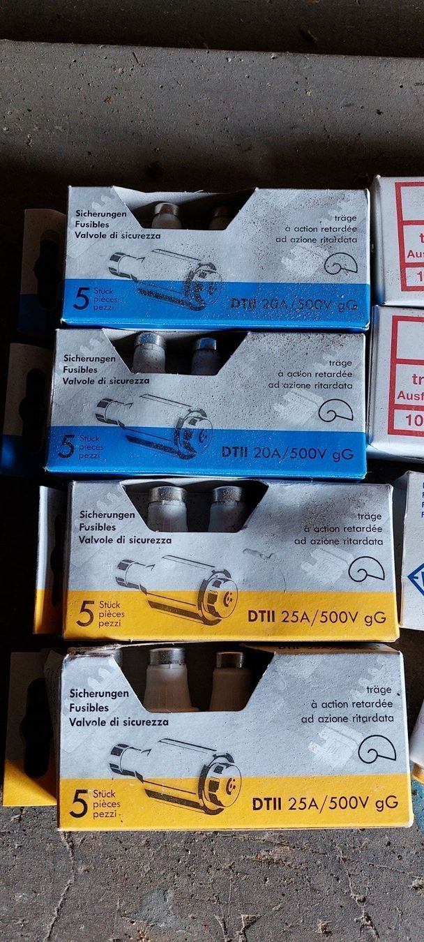 Alimentazione elettrica: Schmelzsicherungen – Nuovo e nell'imballaggio originale da Hellbühl venduto da 30R_R30 1