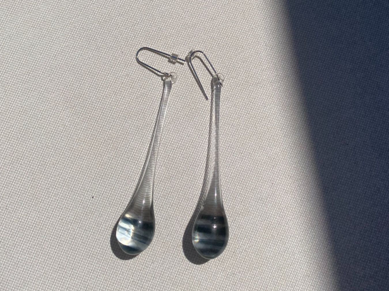 Cos Orecchini pendenti & Orecchini a lobo: Lange Glasohrringe COS – Usato da St. Gallen venduto da art_pn78 5
