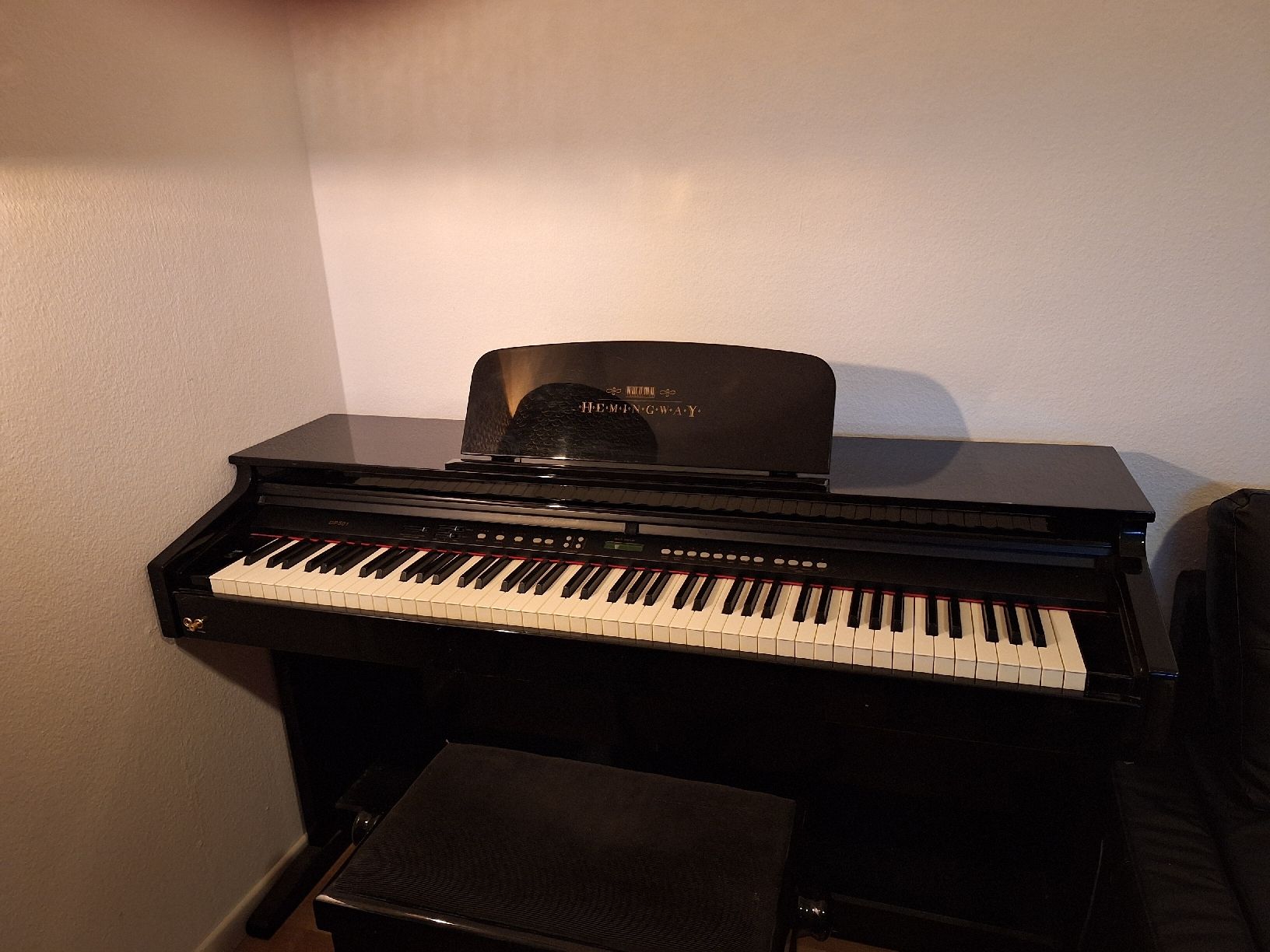 Instruments de musique: Digitalpiano / E-Piano inkl. Hocker ab 1.-  – D'occasion à Wohlen AG par Porma 1