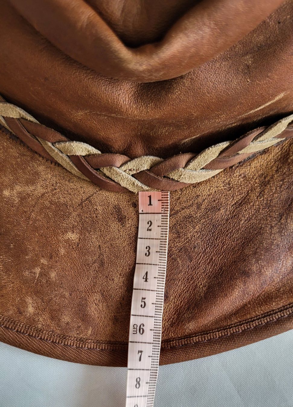 Copricapi, berretti & cappellini: Chapeau en cuir – Nuovo (secondo la descrizione) da Fribourg venduto da VictoriaShop7 7