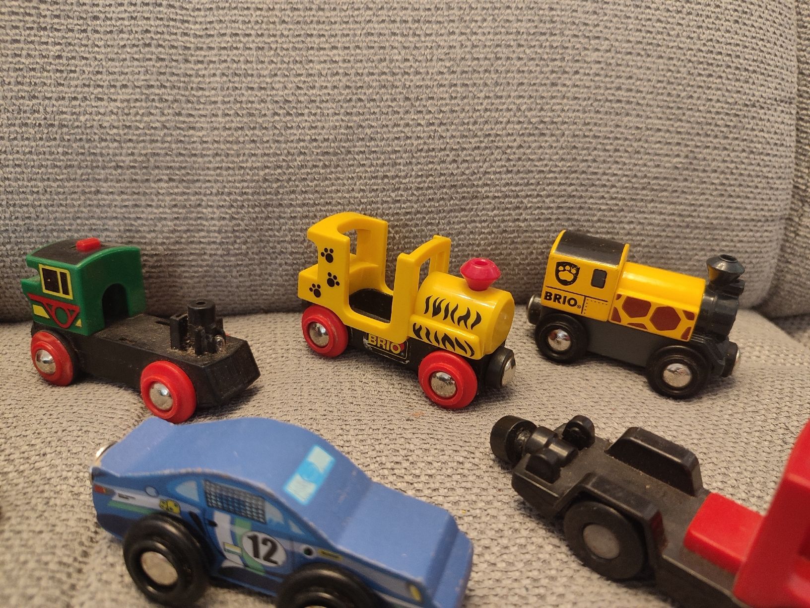 Jouets: Lot train Brio et autres – D'occasion à Bougy-Villars par Vogue 2
