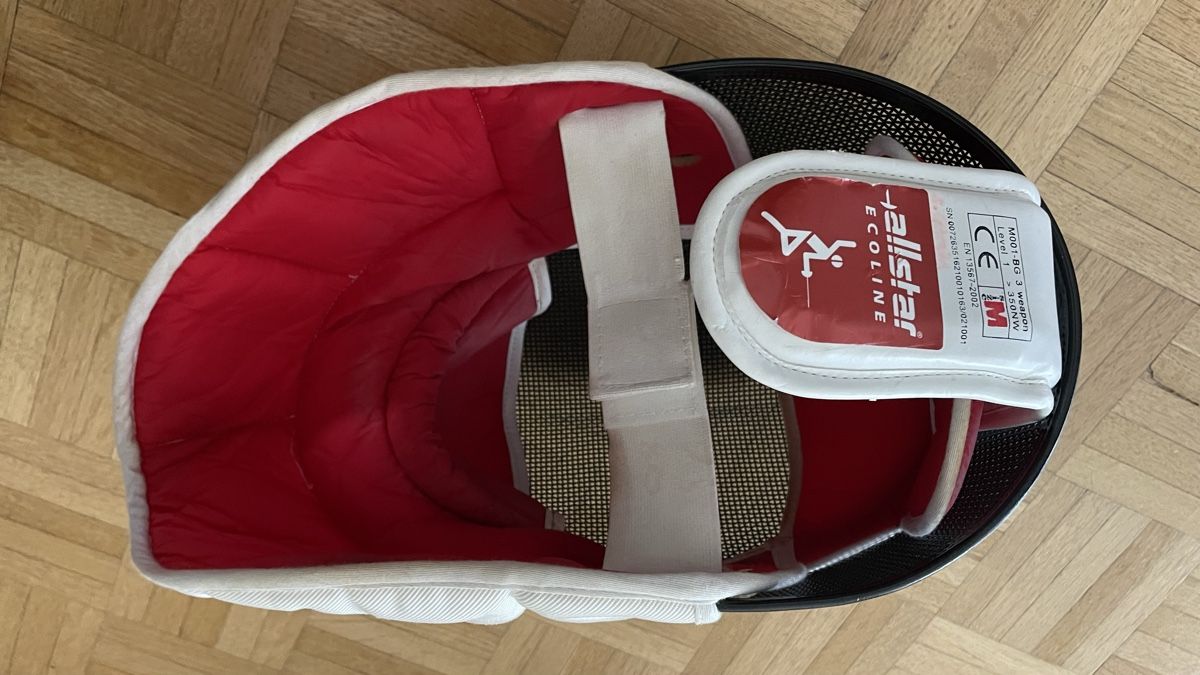 Completi & Tailleur: Fechtausrüstung Dame, M – Usato da St. Gallen venduto da Stipfl 3