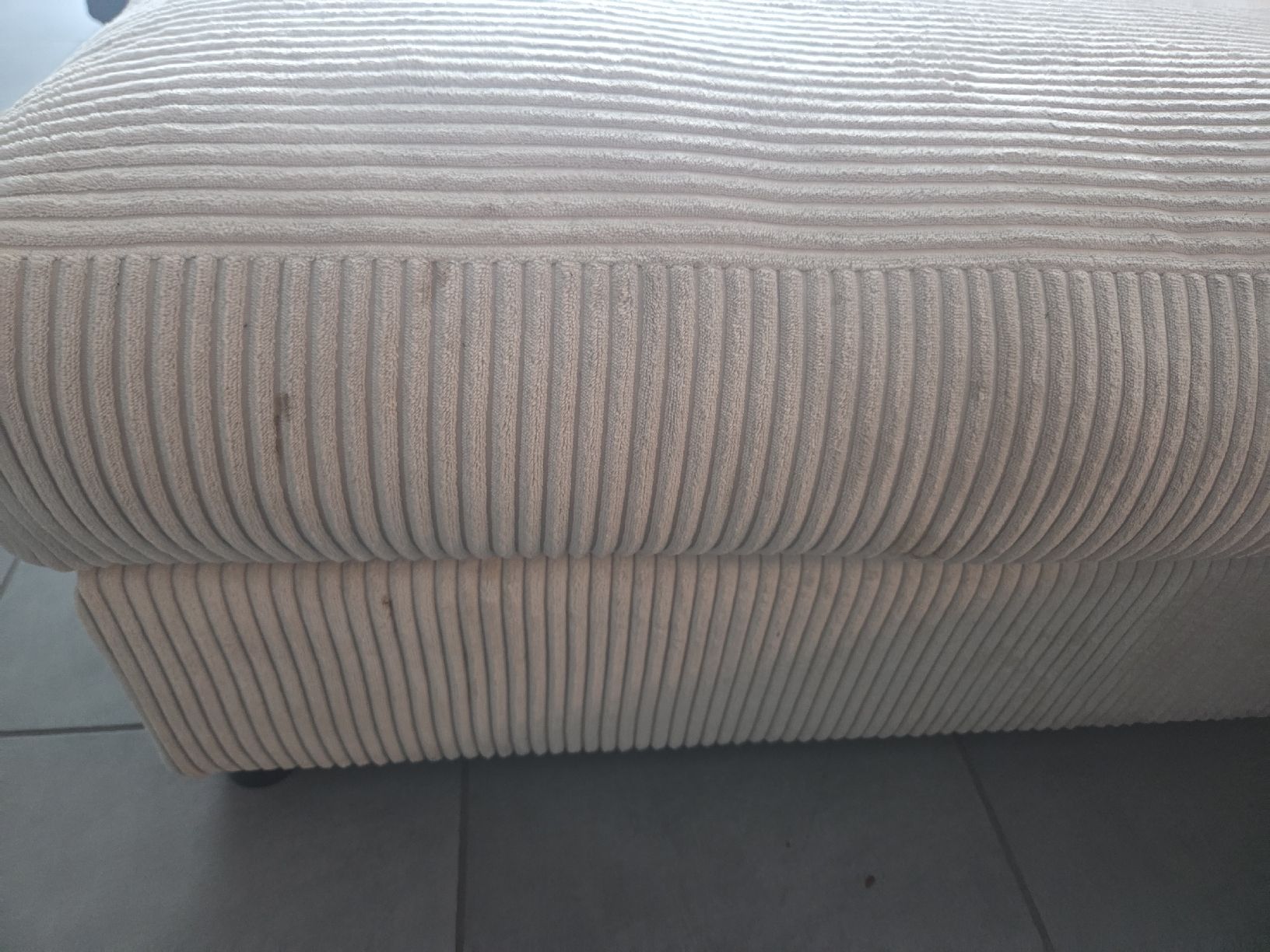 Conforama Sofas: Gemütliches Cordsofa L-Form in Beige – Gebraucht aus Wetzikon ZH von _muyra 4