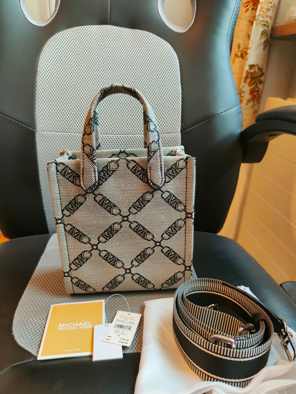 Michael Kors Borse da donna: Michael kors tasche – Usato da Hausen AG venduto da dar_gt8p 2
