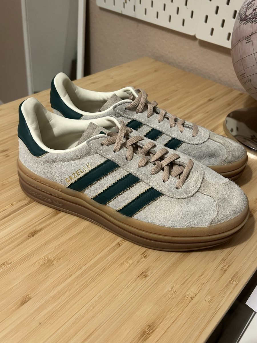 adidas gazelle silver green womens ADIDAS ORIGINALS Grüne Gazelle Indoor-Sneaker für Herren und Damen – Pavidas main image 0