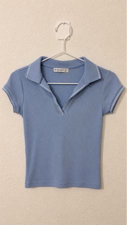 Stradivarius Poloshirt / Top blau Gr. XS