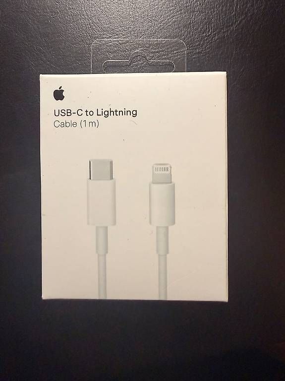 Chargements: Chargeur Apple lightning 1m  – D'occasion à St Maurice par Nthushy