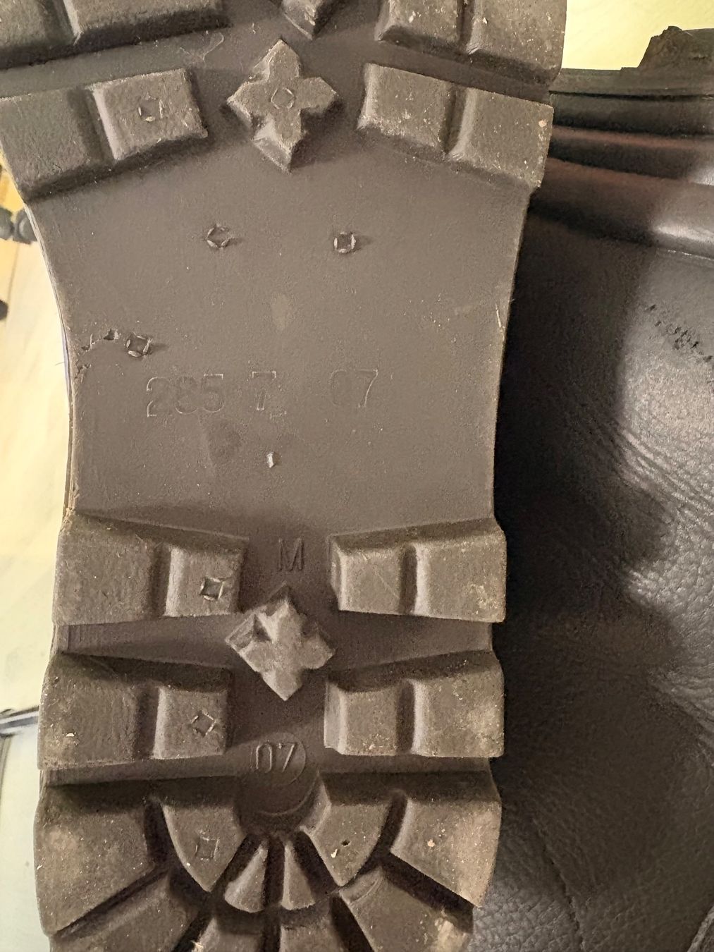 Schweizer Armee Herrenschuhe: Original Armee Kampfstiefel Leder robust MP 285 – Gebraucht aus Stansstad von Tigious 4