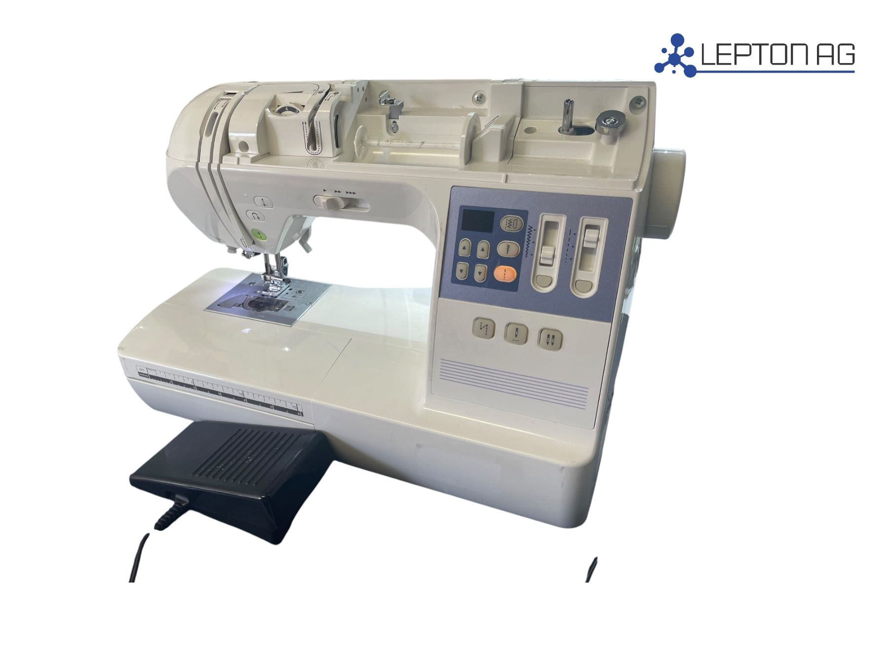 Brother Machines à coudre: Brother NV200 Nähmaschine – Défectueux à Niederdorf par LeptonAG