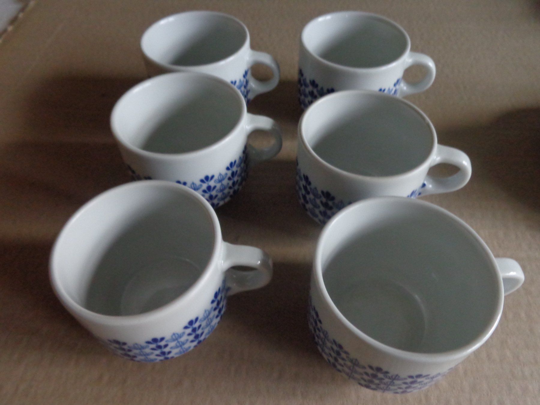 Set di piatti: Kaffee Geschirr Teller und Tassen mit Muster blau – Usato da Liestal venduto da Gecko16 4