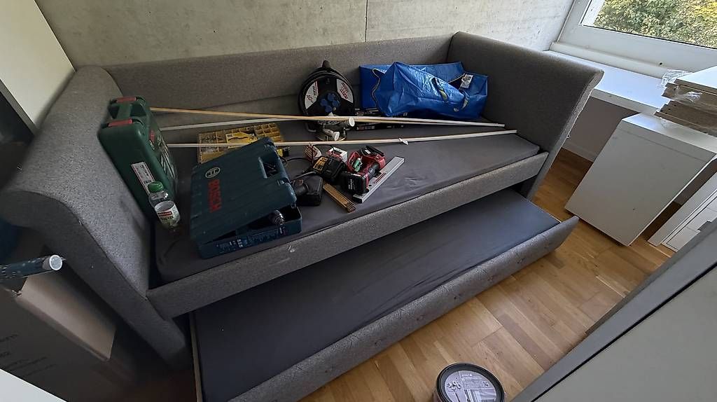 Sofas: Bettsofa mit Ausziehbett – D'occasion à Neuenegg par dur_b79r