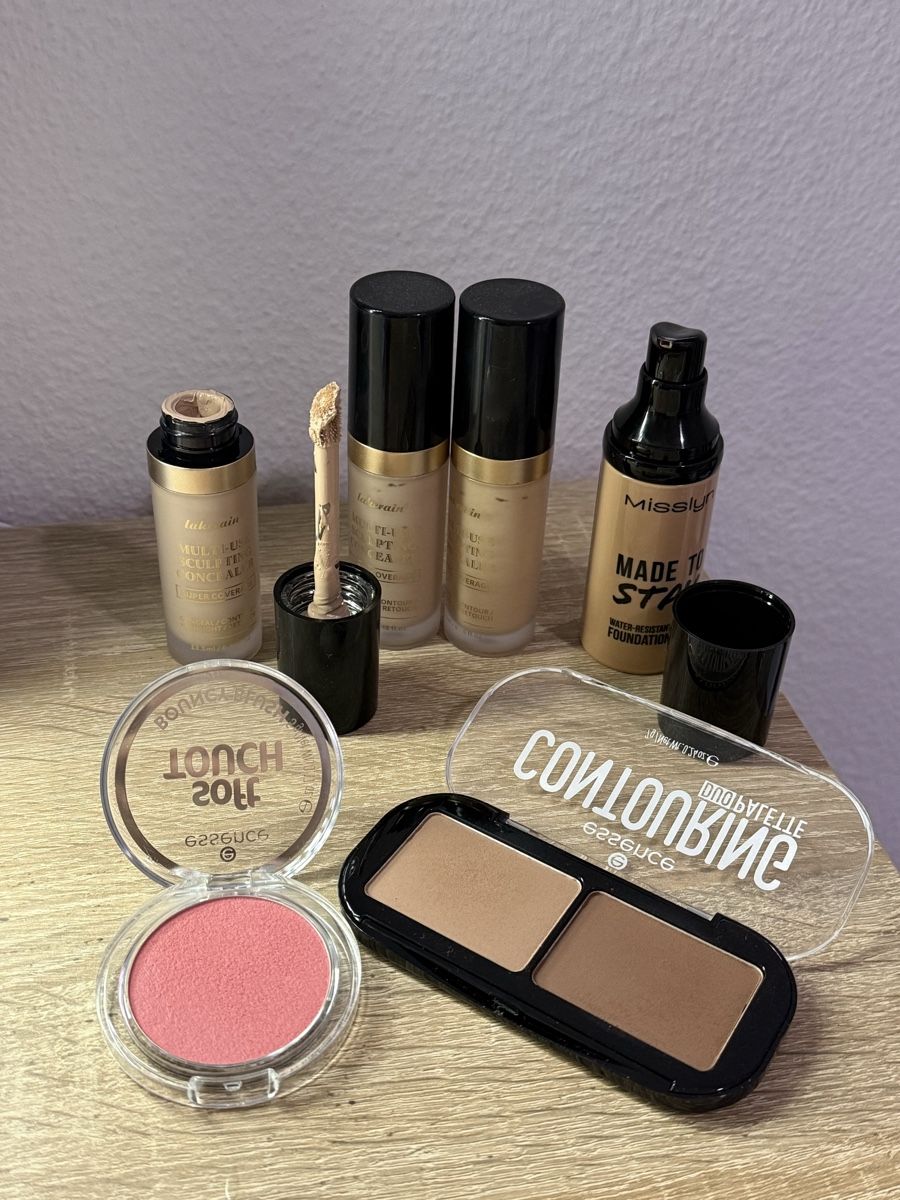 Make-up: Make Up Set – Usato da Baar venduto da elexata 1