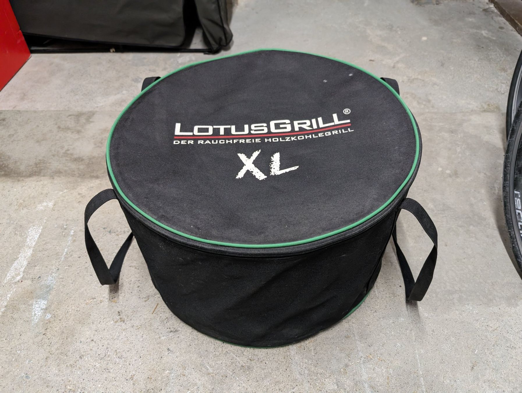 Lotusgrill Grills: Lotus Grill XL – Gebraucht aus Zürich von  1
