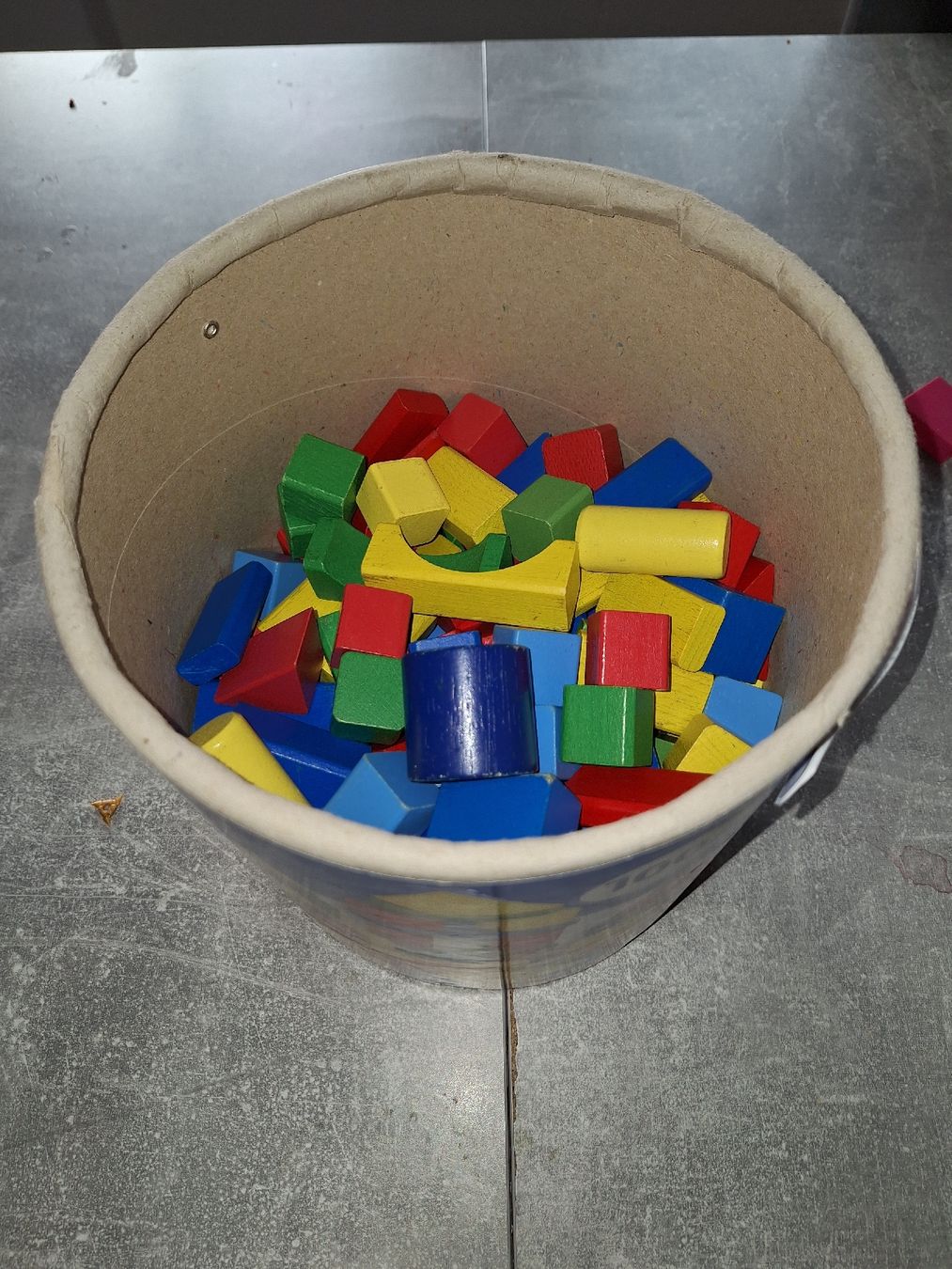 Spielzeuge: Bauklötze bunt 2Kg – Gebraucht aus Egerkingen von Niceli1 1