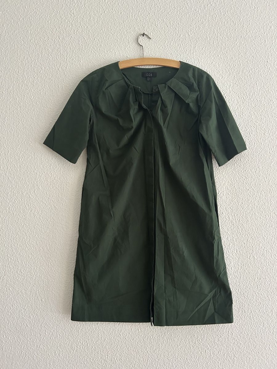 Cos Vestiti: Robe COS vert olive, taille 34 - Élégante et estivale! – Usato da Morges venduto da cat_6cm9