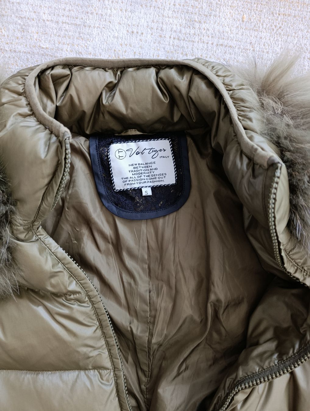 Giacche: VESTE DOUDOUNE PLUMES VERT OLIVE PETIT S – Usato da Sierre venduto da shirley04 5