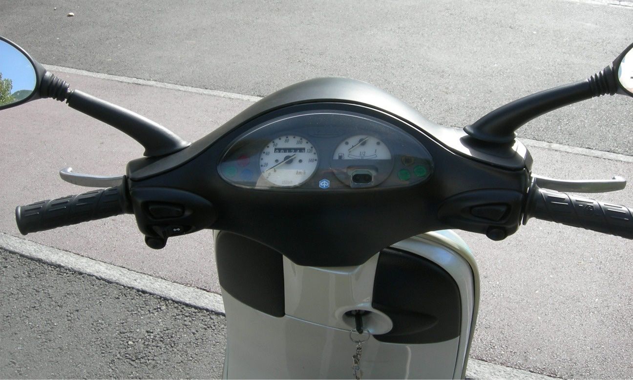 Vespa Scooter: Vespa 125 – Usato da Martigny venduto da Cavag 5