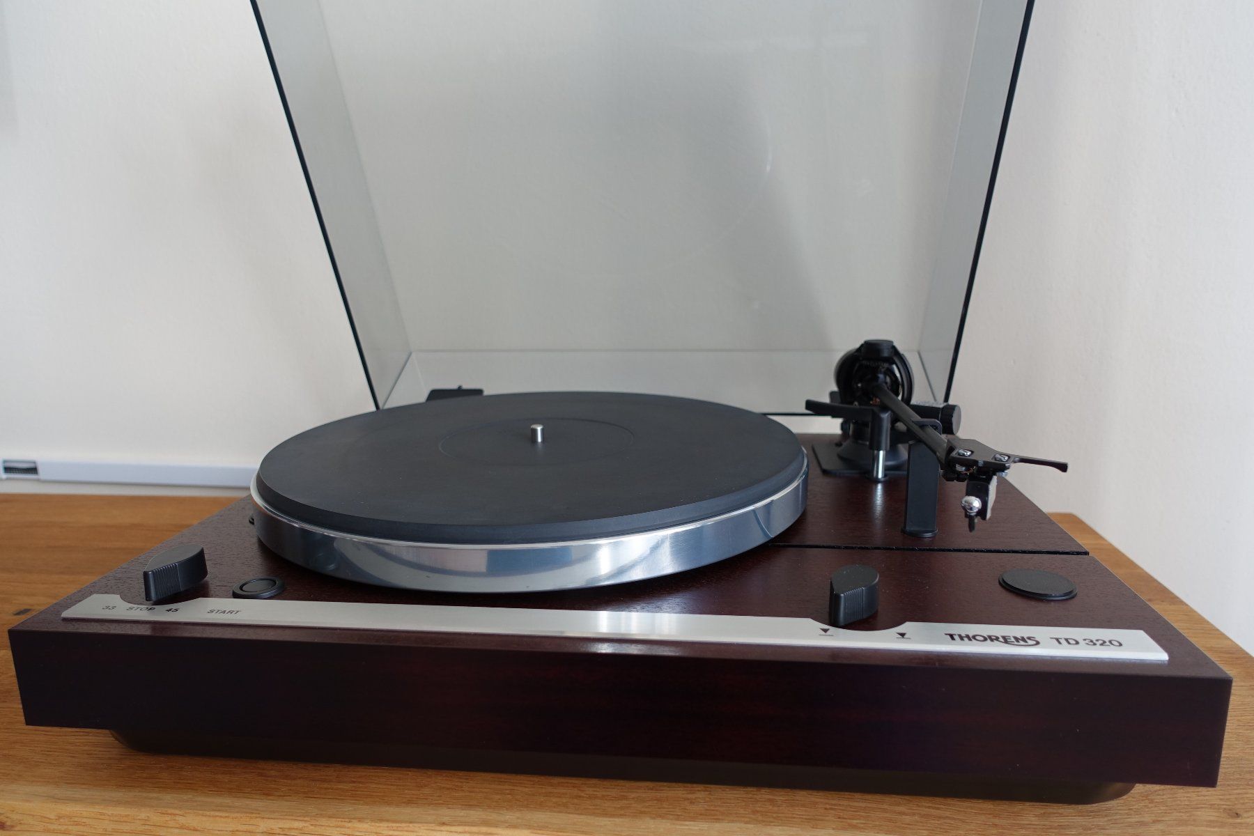 Thorens Plattenspieler: Thorens TD-320 – Gebraucht aus Zürich von Makemake