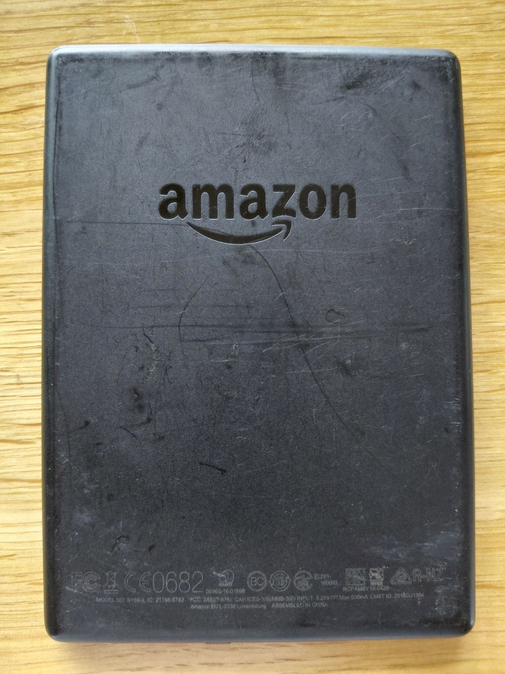 Amazon Tablet PC: Kindle 8. Generation – Gebraucht aus Zürich von Hstgler 1