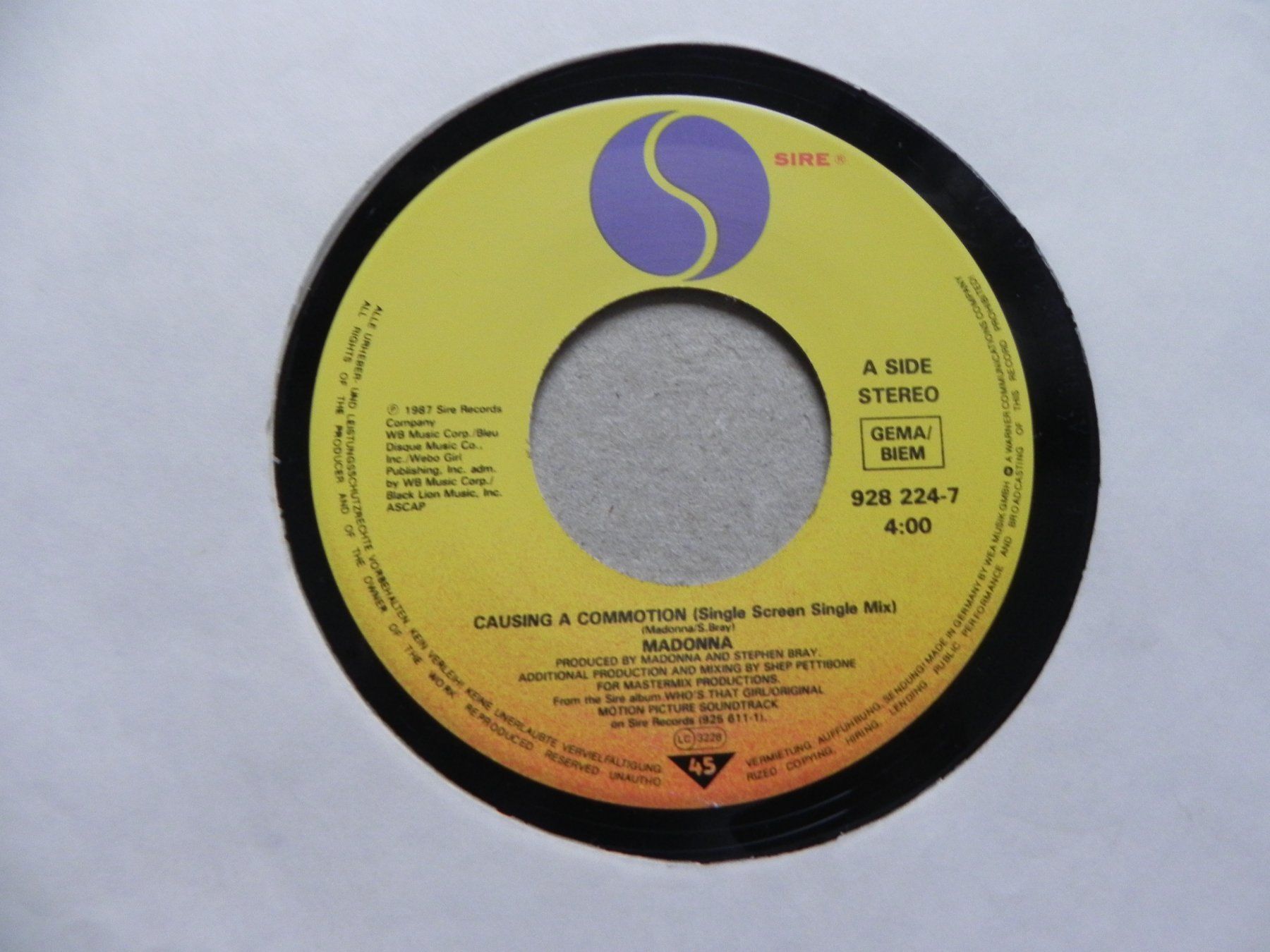 Schallplatten: Single 7 " USA Pop Rock Sängerin Madonna 1987 Causing a ... – Gebraucht aus Siebnen von krimsie 2