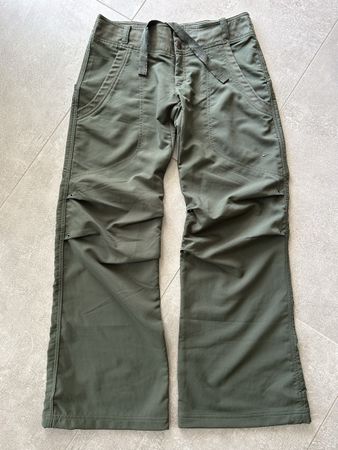 Tolle NIKE OUTDOOR-HOSE DRY FIT Neu / Gr. 38