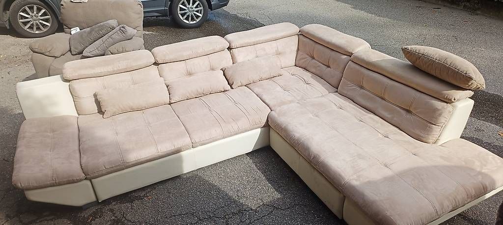 Sofas: DIVANO CON PENISOLA – D'occasion à Cademario par Cippa75