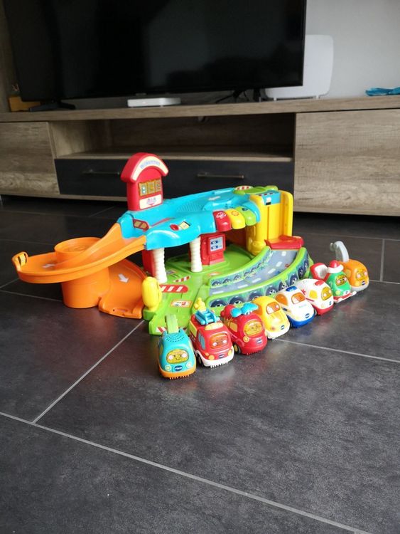 VTech Tut Tut Bólidos Several car models will be shipped randomly