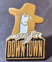 E026B - Pin Musik Bar Down Town