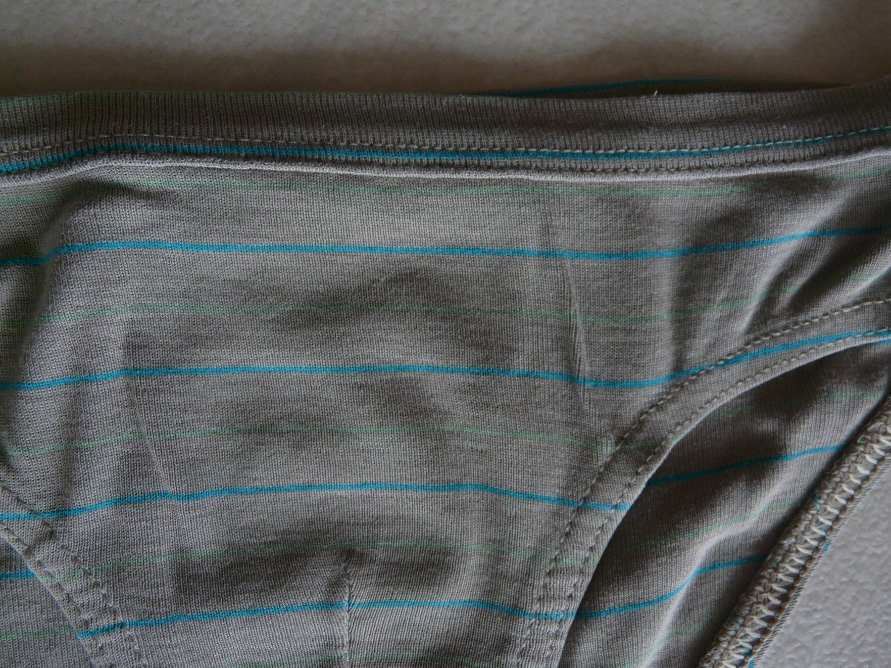 Petit Bateau Unterwäsche: Lot 2 slips Petit Bateau 128 – Gebraucht aus ERLINSBACH von doudouce 1
