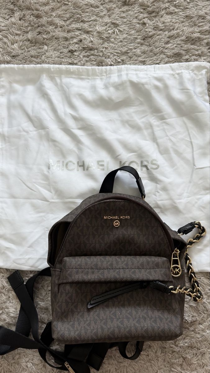Michael Kors Rucksäcke: Sac à dos - Michael kors – Neu (gemäss Beschreibung) aus Hauterive NE von ann_v7d6