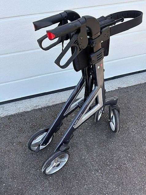 Gehhilfen: Rollator / Déambulateur pliable – Gebraucht aus Lentigny von Bosss 2