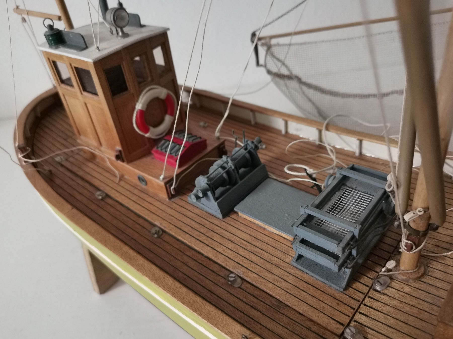 Modellbausätze & Standmodelle: Modellschiff Krabbenkutter Tön – Gebraucht aus Luzern von Ruth412 4