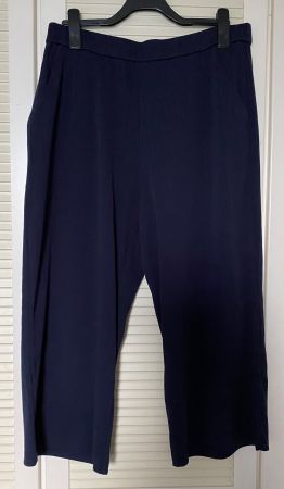 Leichte 3/4 Damenhose, Gr. 44, C&A, Neu