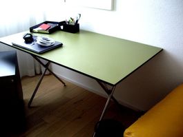 Schreibtisch neuwertig