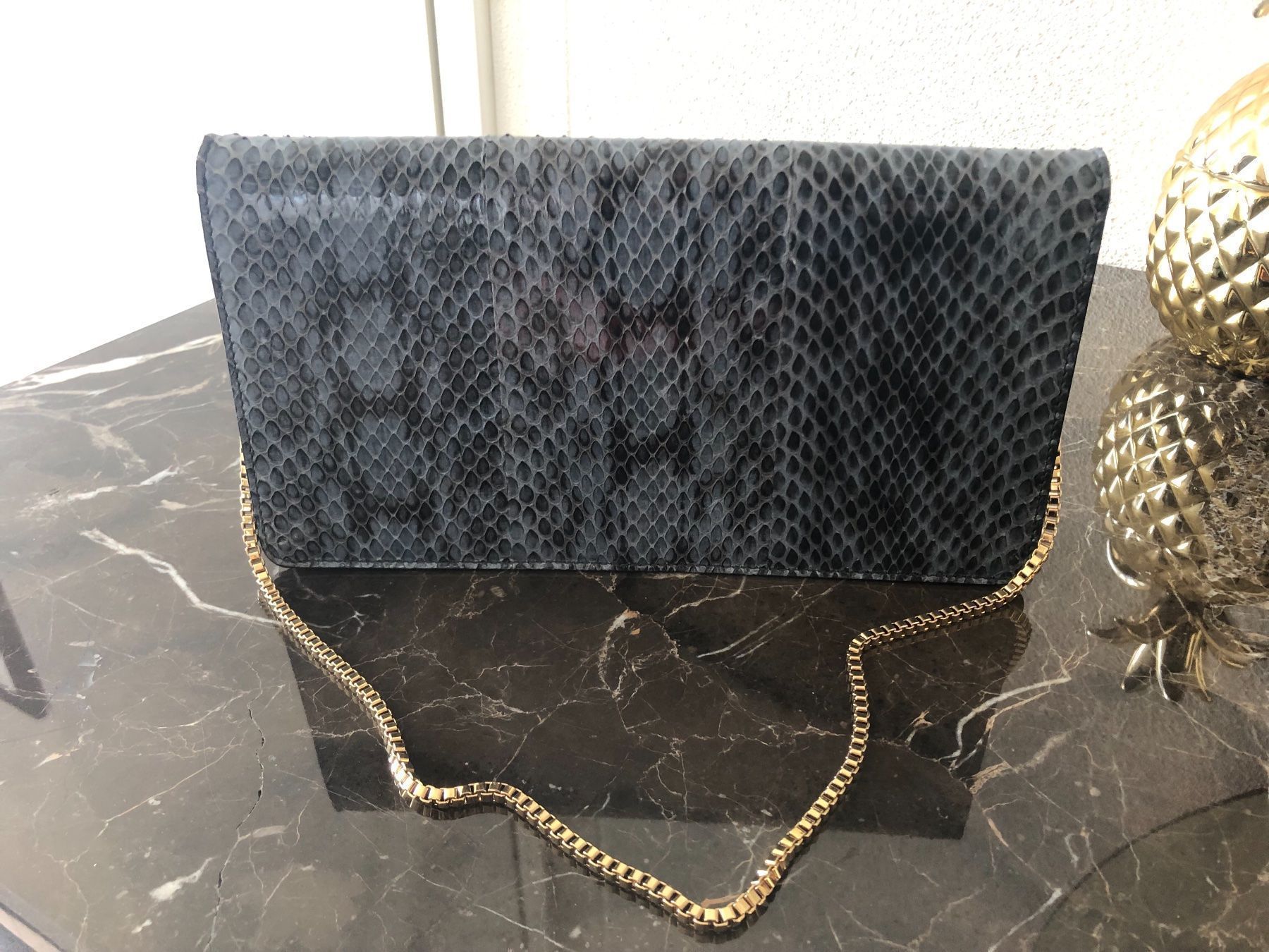 Salvatore Ferragamo Borse da donna: Clutch / bag  Ferragamo Python print (pitone) – Nuovo (secondo la descrizione) da Kilchberg ZH venduto da Daniela1985- 2