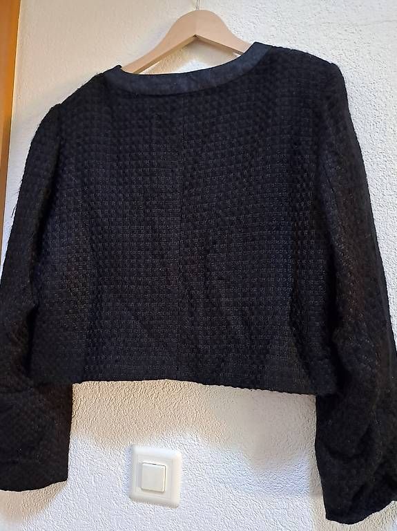 Giacche: Jacke Gr. 44/46 – Usato da Frauenfeld venduto da Andadaa 1