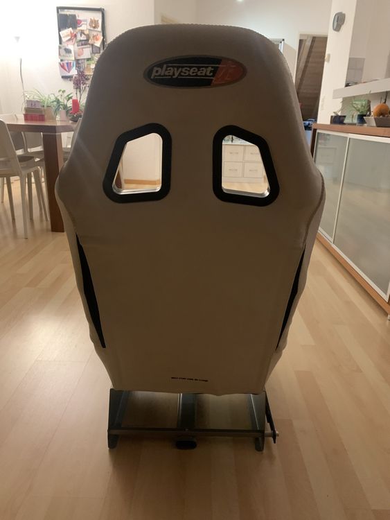 Playseat Racing Sim Rennsimulator Sitzgestell mit Rennsitz