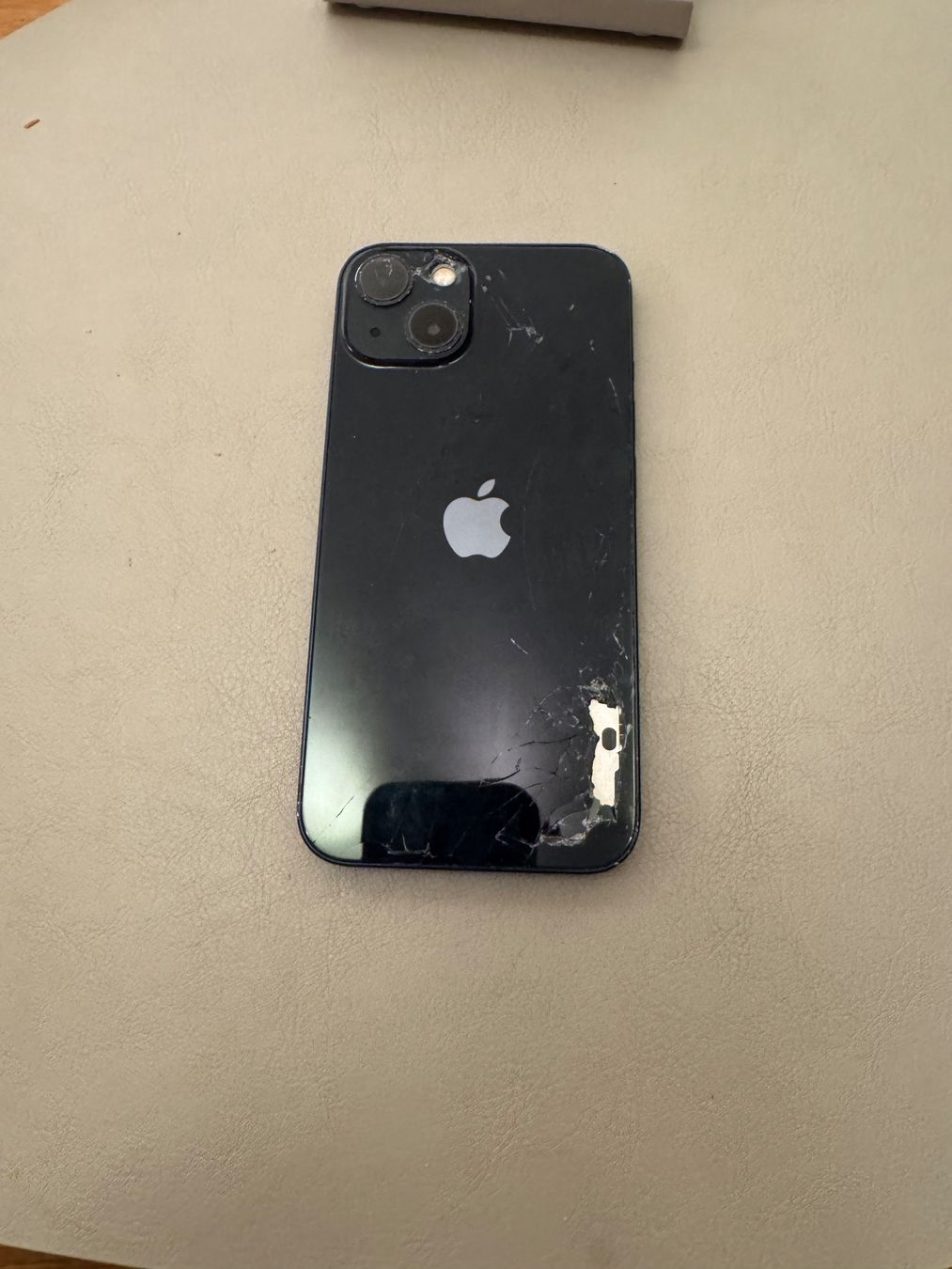 Apple Handys / Smartphones: iPhone 13  128GB – Defekt aus Adliswil von Busys 3