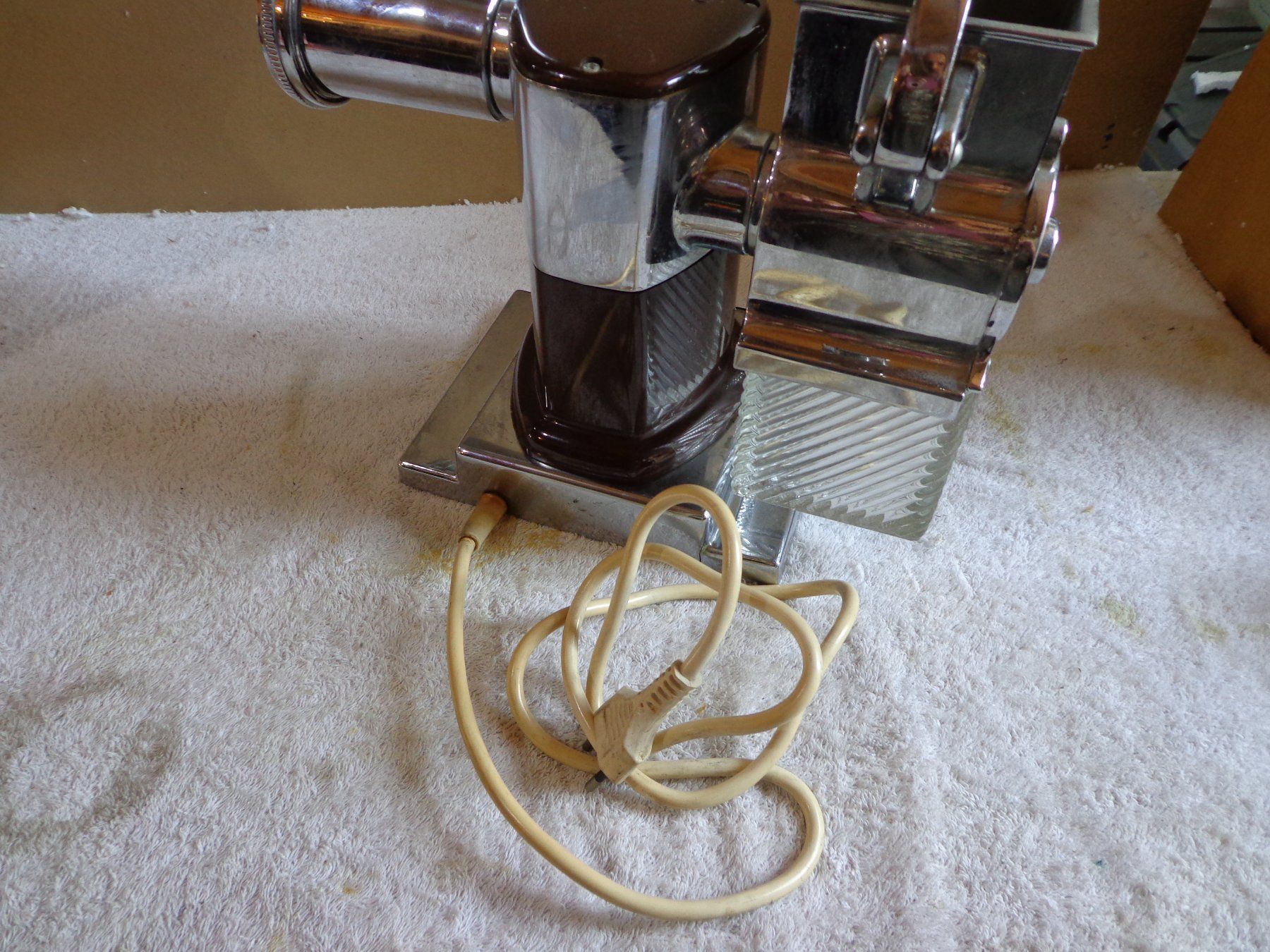 Quick Mill Elettrodomestici da cucina: Vintage Käsemühle und Fleischwolf, Original Quick Mill – Usato da Ligornetto venduto da Faffarel 2