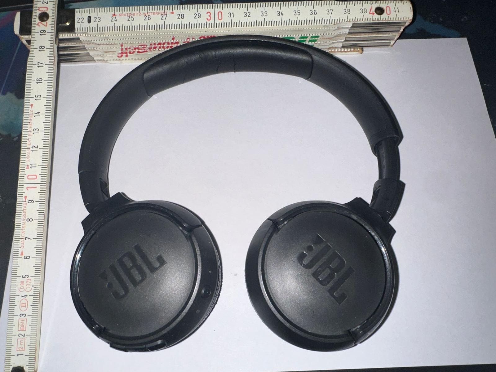 JBL Kopfhörer: JBL Kopfhörer schwarz gebraucht – Gebraucht aus Schlieren von S_Dragon