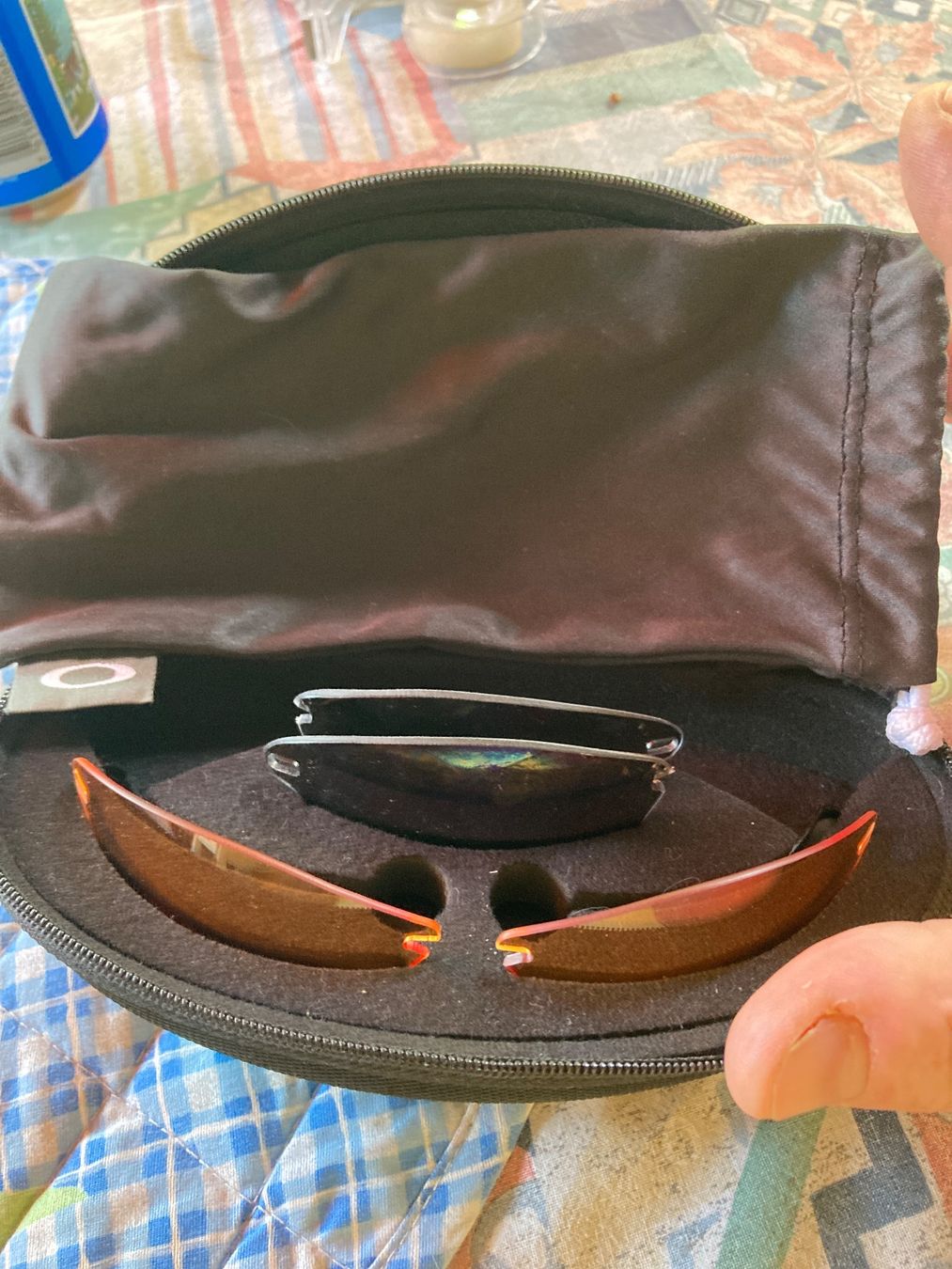 Oakley Occhiali & Lenti: Oakley Ersatzgläser Set mit Etui fast jacket – Usato da Turbenthal venduto da littledevil71 2