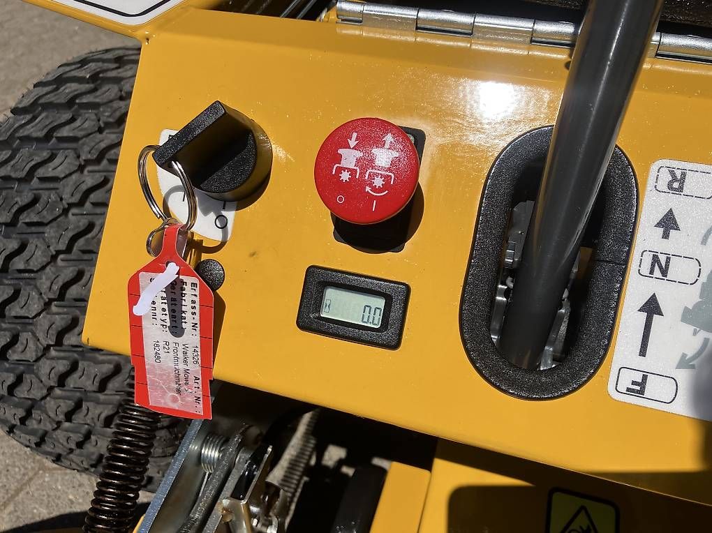 Tagliaerba: Rasentraktor Frontmäher Walker R21 – Nuovo e nell'imballaggio originale da Gümmenen venduto da HTTechnik 4