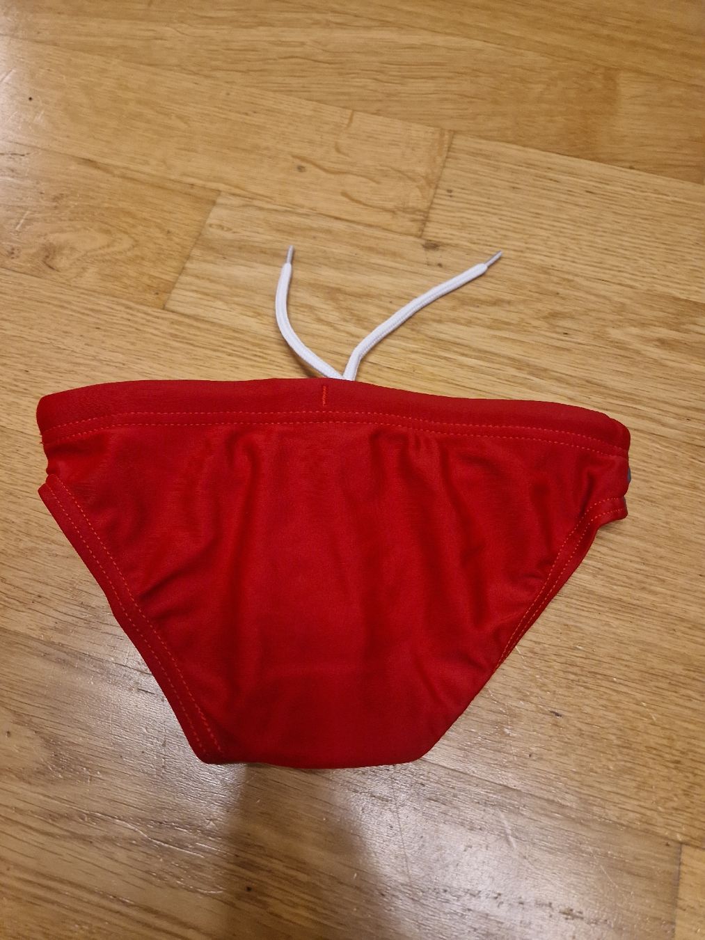 Badehosen: Maillot de bain rouge garçon, taille 80 – Gebraucht aus Penthaz von Sosotroc 1