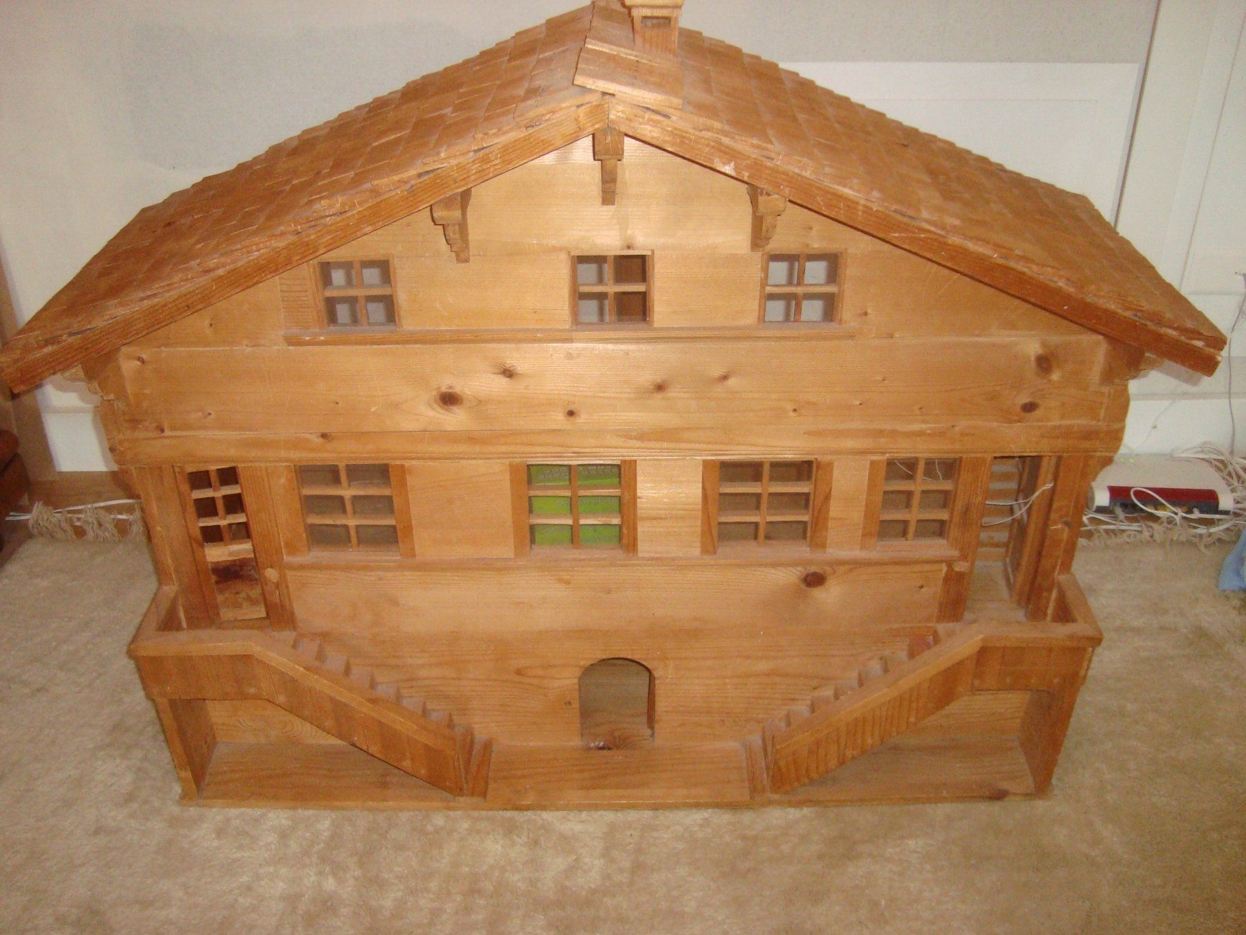 Modellbausätze & Standmodelle: vintage 1983 Chalet bernois Gstaad miniatur 124x45x95cm bel – Gebraucht aus Wädenswil von OliveDerSpezialist