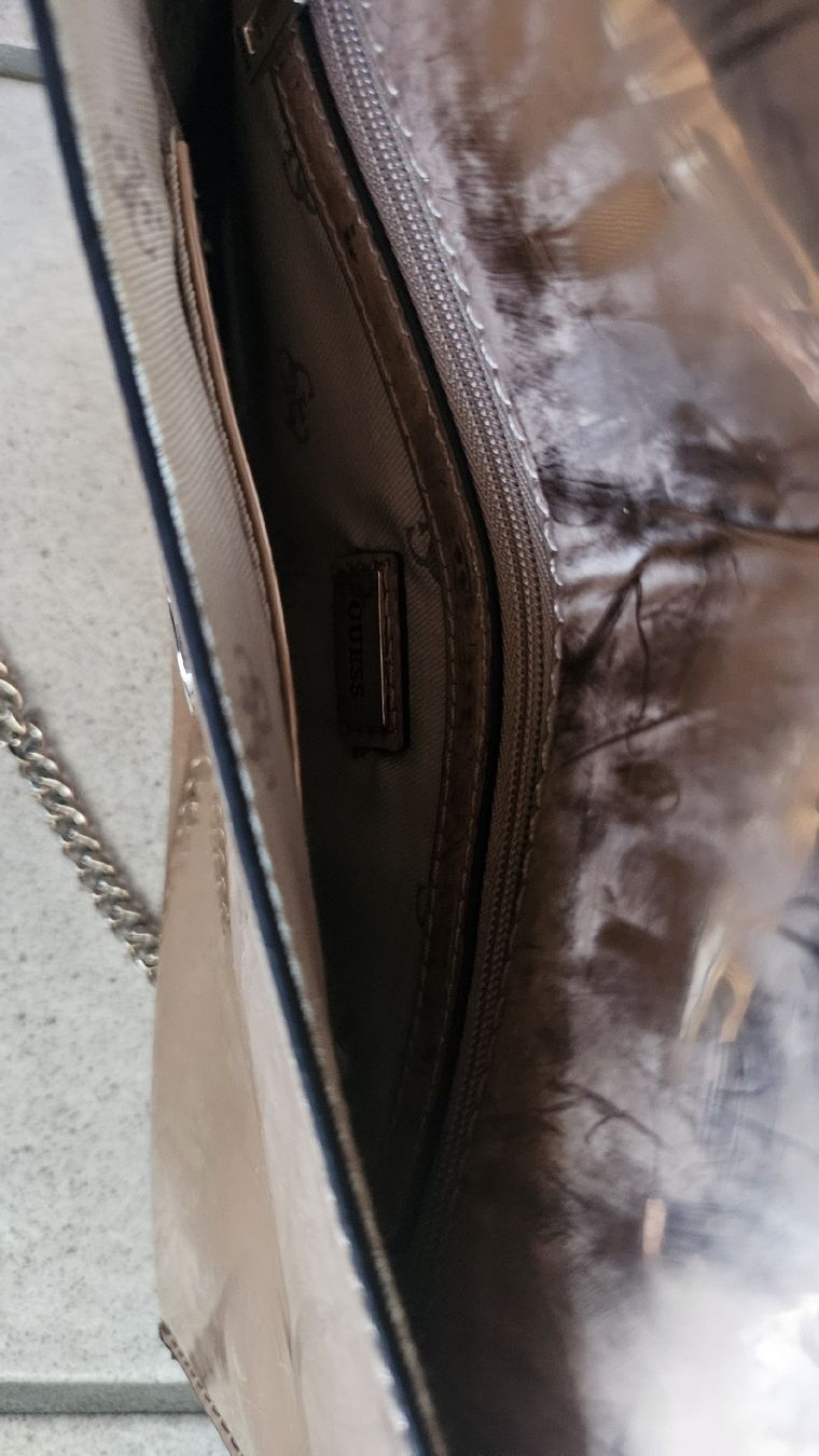 Guess Borse da donna: Guess Handtasche in rose chrom  – Usato da Lippoldswilen venduto da topmodel62 4