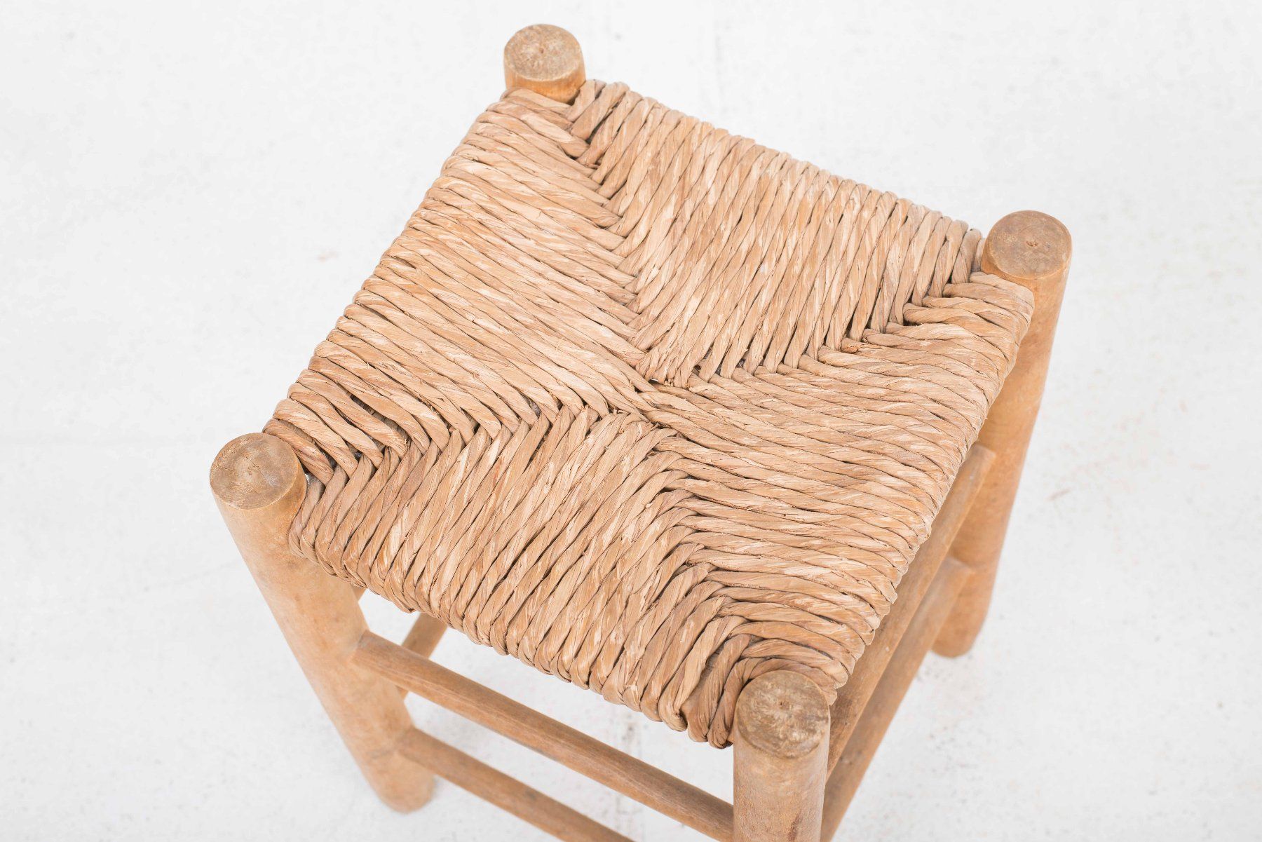 Sgabelli: Vintage Hocker mit Strohgeflecht – Usato da Zürich venduto da STUZH38 5
