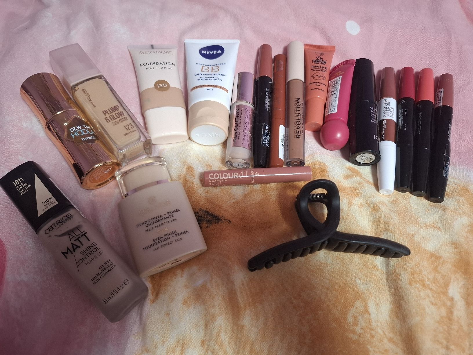 Make-up: Make-up Set diverse Marken Foundation Lippenstift  – Neu (gemäss Beschreibung) aus Netstal von Queen37 1
