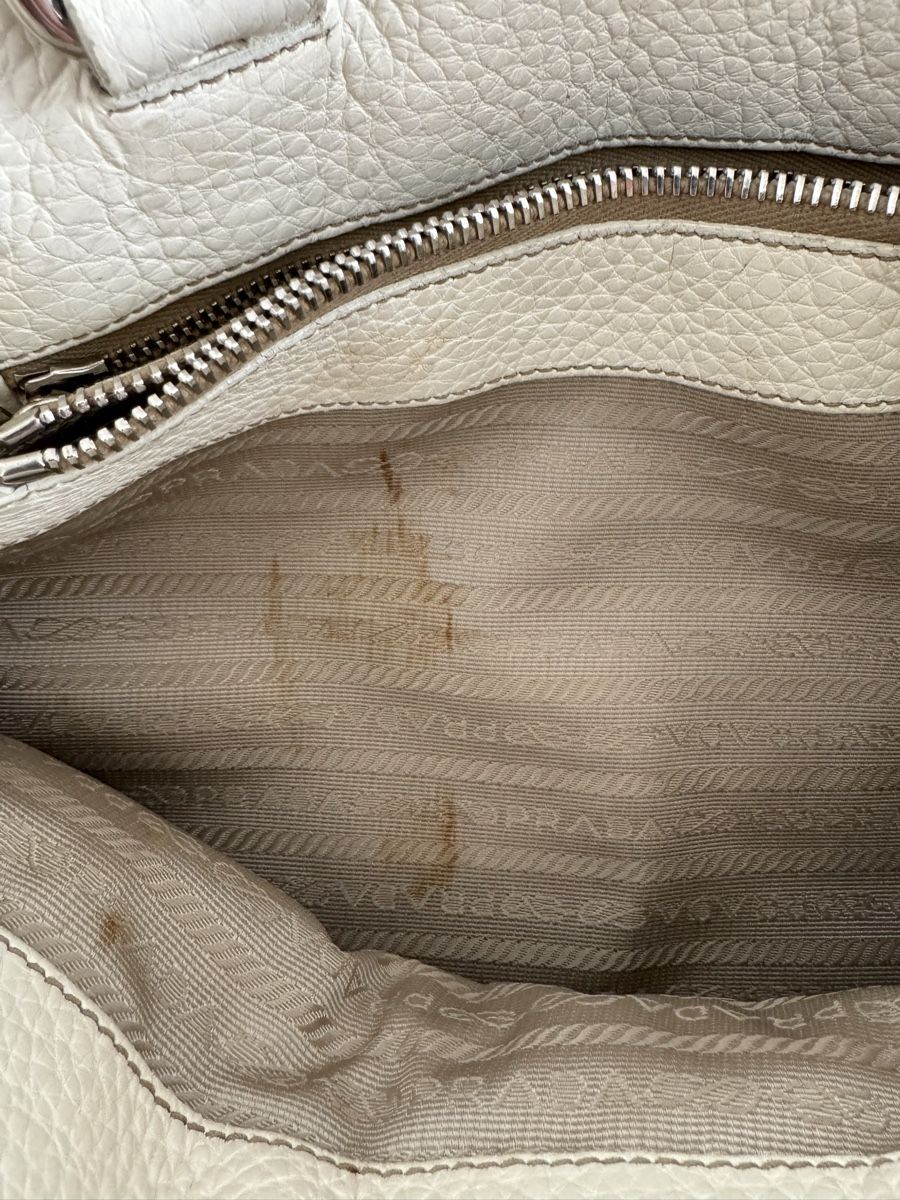 Prada Borse da donna: Vintage Prada Tasche in weiss – Usato da Zürich venduto da z00mie 5