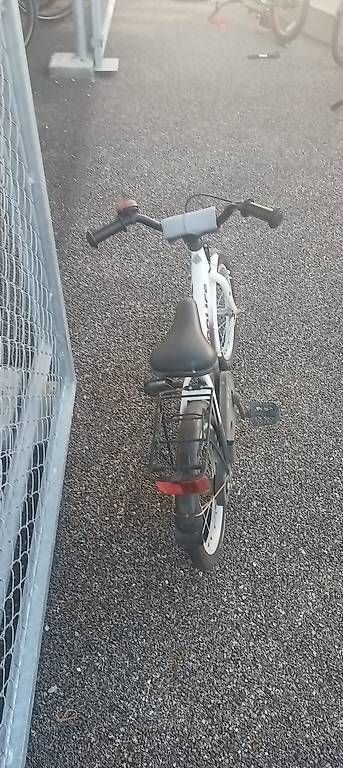 Vélos: Kinderfahrrad  – D'occasion à Birmensdorf ZH par zjsz 1