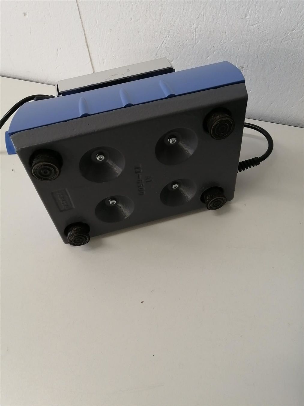 Alle Maschinen: IKA Vibrax VXR basic mit VX7 Platte – Gebraucht aus Niederdorf von LeptonAG_Labor 3
